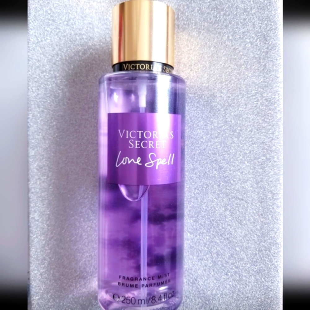 New. Victoria's Secret LOVESPELL FRAGRANCE MIST